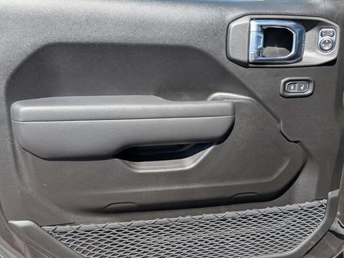 New 2026 Jeep Gladiator Sport AWD/4WD image 17
