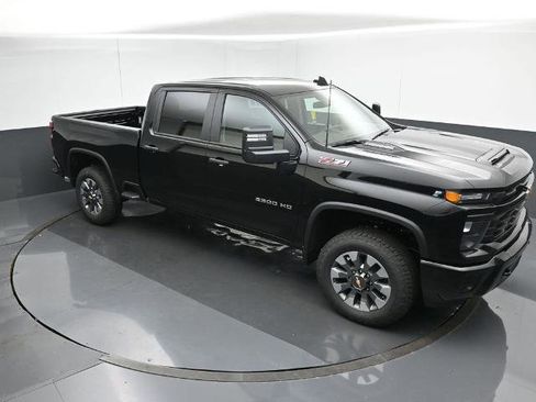 New 2025 Chevrolet Silverado 2500 Custom w/ Custom Value Package image 23