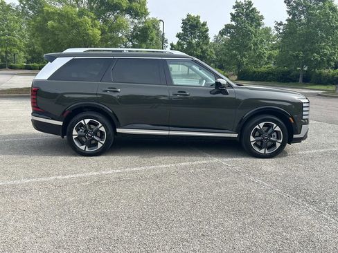 New 2026 Hyundai Palisade Limited FWD image 8