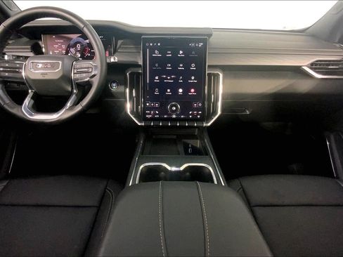 Used 2026 GMC Acadia Elevation w/ Elevation Premium Package FWD image 15