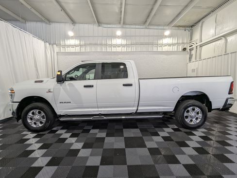 Used 2026 RAM 2500 Big Horn AWD/4WD image 2