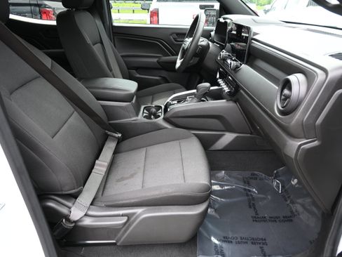 Used 2025 Chevrolet Colorado W/T w/ Advanced Trailering Package RWD image 14