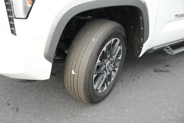 Used 2024 Toyota Tundra Limited AWD/4WD image 13