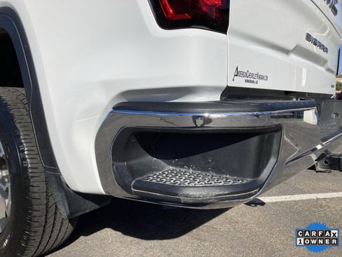 Certified 2024 GMC Sierra 1500 SLT image 8