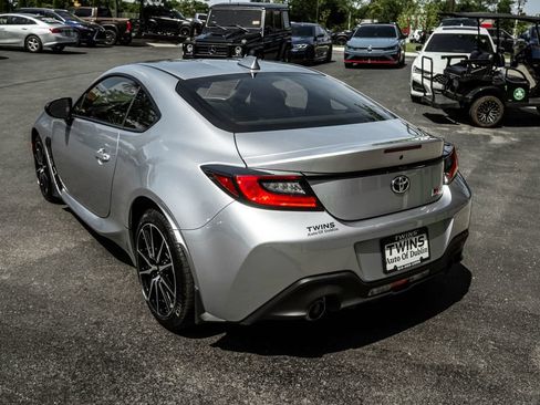 Used 2025 Toyota GR86 RWD image 34