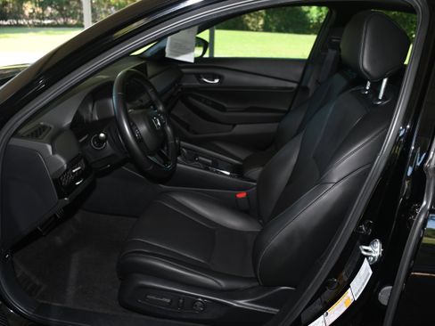 Used 2024 Honda Accord Sport image 8