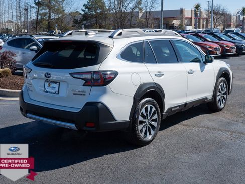 Used 2023 Subaru Outback Touring XT image 3