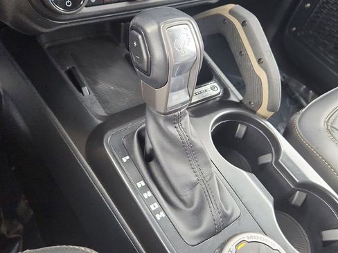 Used 2025 Ford Bronco Badlands AWD/4WD image 9