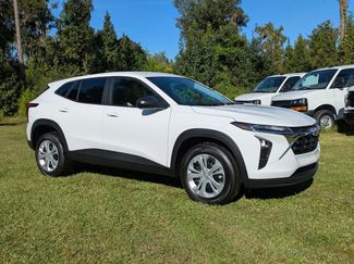 New 2026 Chevrolet Trax LS w/ Driver Confidence Package video 2