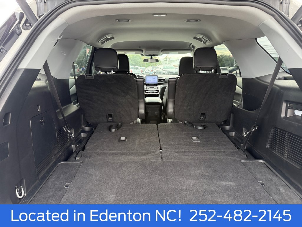 Certified 2023 Ford Explorer XLT w/ Equipment Group 202A AWD/4WD image 17