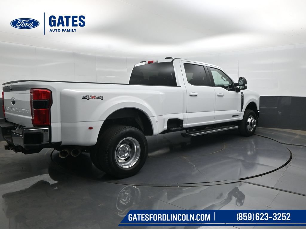 Used 2025 Ford F350 Lariat AWD/4WD image 2
