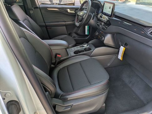 New 2025 Ford Escape ST-Line w/ Equipment Group 301A image 32