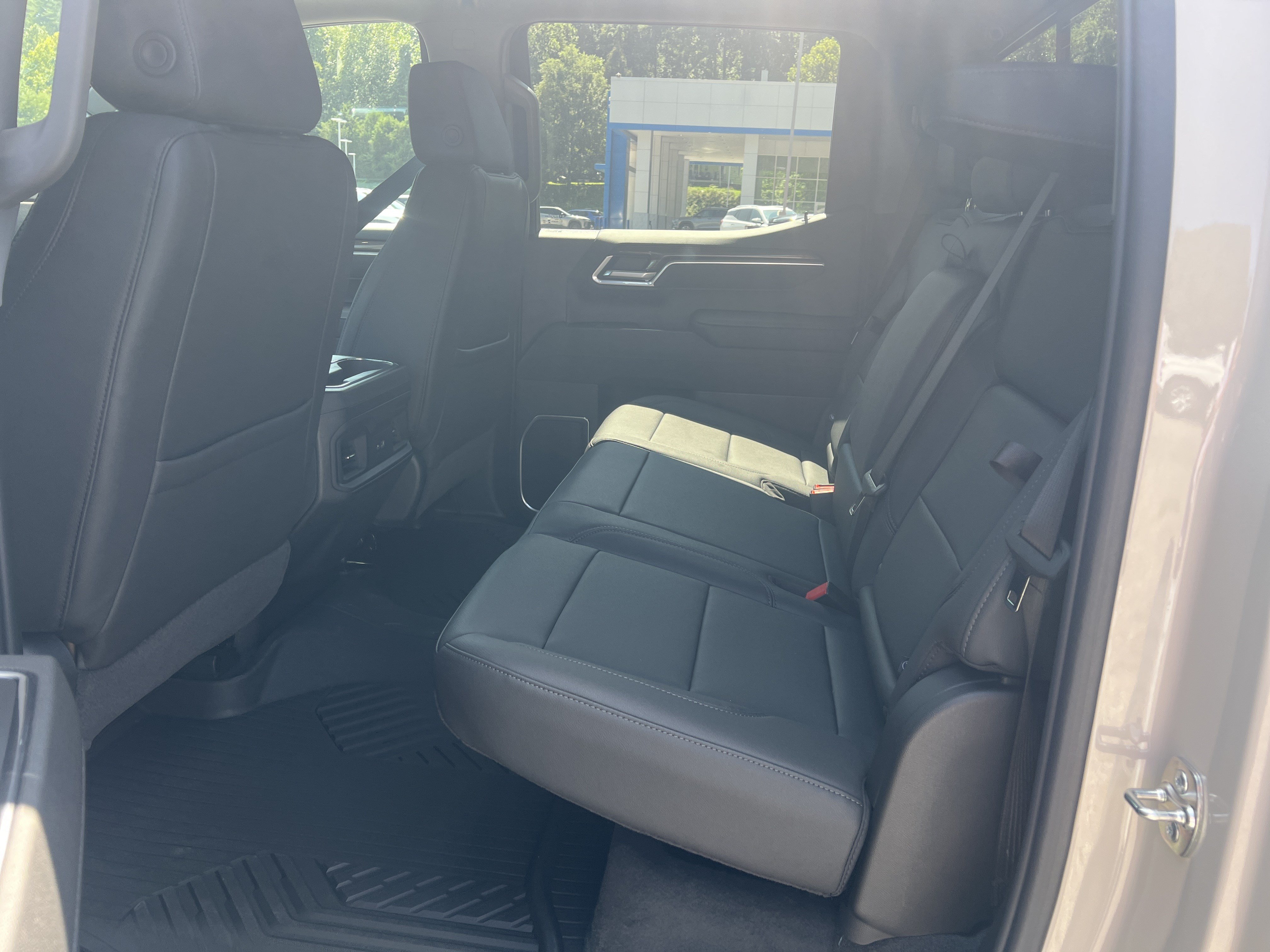 New 2026 Chevrolet Silverado 1500 RST w/ Z71 Off-Road Package AWD/4WD image 14