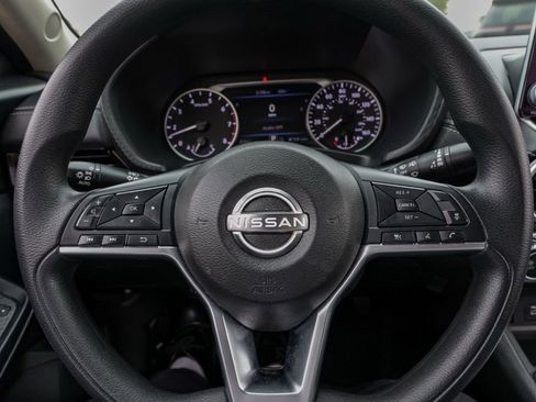 Used 2024 Nissan Sentra SV image 26