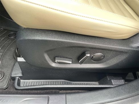 Used 2019 Ford Edge SEL w/ Equipment Group 201A image 15