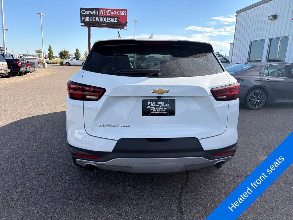 Used 2025 Chevrolet Blazer LT AWD/4WD image 7