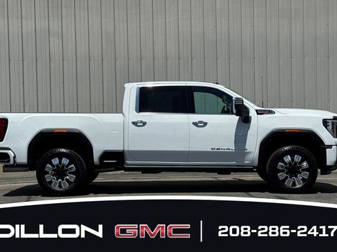 Used 2025 GMC Sierra 2500 Denali w/ Max Trailering Package AWD/4WD image 3