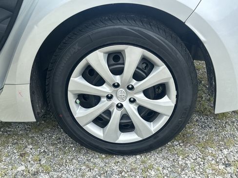 Used 2023 Toyota Corolla LE FWD image 19