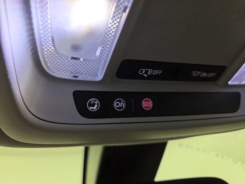 Used 2020 Chevrolet Blazer LT FWD image 27