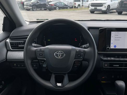 Used 2026 Toyota Camry LE FWD image 22