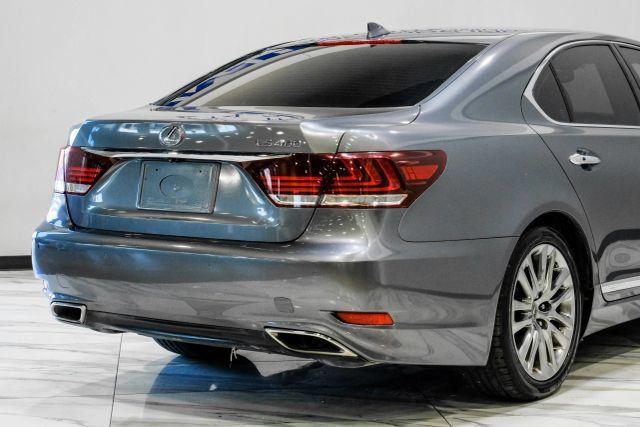 Used 2017 Lexus LS 460 w/ Comfort Package RWD image 12