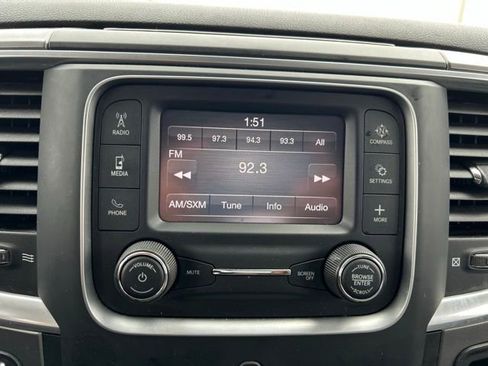 Used 2021 RAM 1500 Classic SLT AWD/4WD image 21