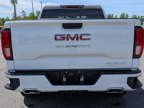 New 2026 GMC Sierra 1500 Elevation w/ Elevation Premium Package AWD/4WD image 9