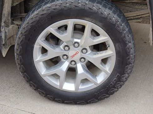 Used 2018 GMC Sierra 1500 SLT w/ Texas SLT Premium Package AWD/4WD image 27