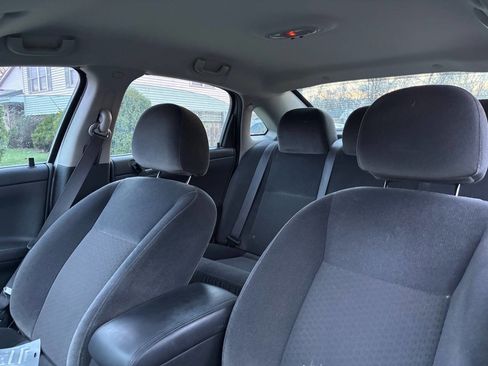 Used 2011 Chevrolet Impala LT image 13