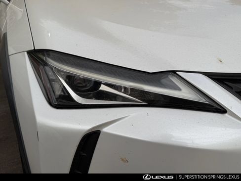 Used 2019 Lexus UX 200 w/ Premium Package FWD image 7