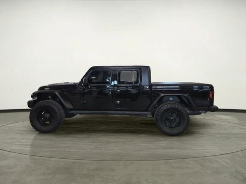 Used 2021 Jeep Gladiator Willys image 2