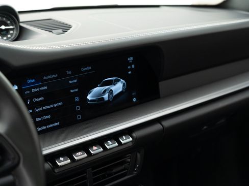 Certified 2025 Porsche 911 Carrera image 27