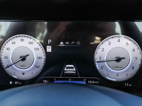 New 2026 Hyundai Elantra Limited FWD image 33