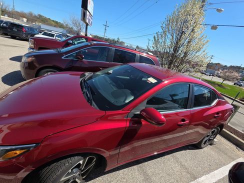 Used 2024 Nissan Sentra SV image 4