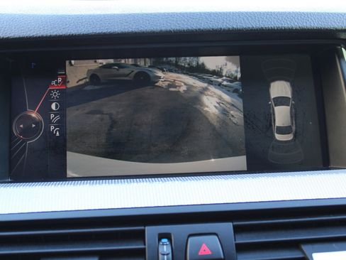 Used 2016 BMW M5 Sedan 4D image 9