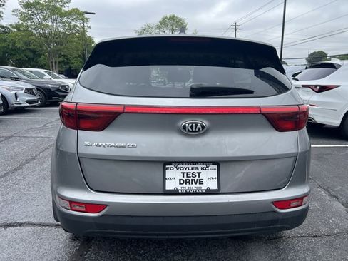 Certified 2019 Kia Sportage LX FWD image 4