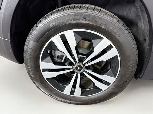 Certified 2025 Mercedes-Benz GLB 250 image 31