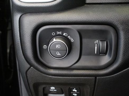 Used 2022 RAM 1500 Lone Star AWD/4WD image 11