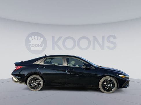 New 2026 Hyundai Elantra Sport image 8