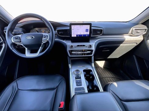 Used 2023 Ford Explorer XLT w/ Equipment Group 202A image 15