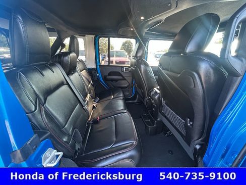 Used 2024 Jeep Wrangler Unlimited Rubicon w/ Safety Group AWD/4WD image 27