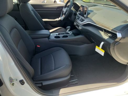 New 2026 Nissan Altima 2.5 SV AWD/4WD image 11