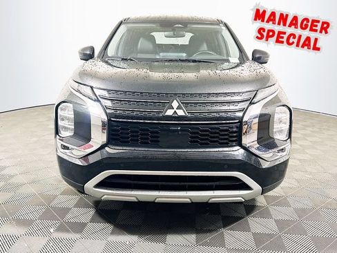 Used 2024 Mitsubishi Outlander SE FWD image 3