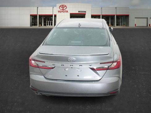 New 2026 Toyota Camry SE image 18