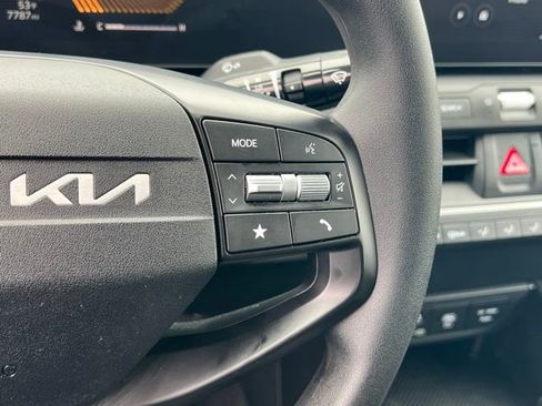 Certified 2025 Kia K4 LXS image 23