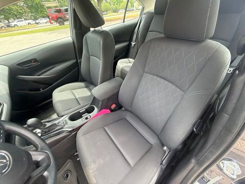 Used 2025 Toyota Corolla LE FWD image 20