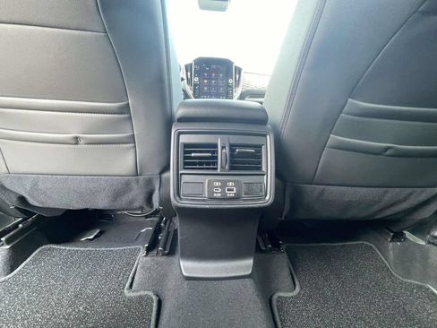 Certified 2025 Subaru Forester Premium AWD/4WD image 5