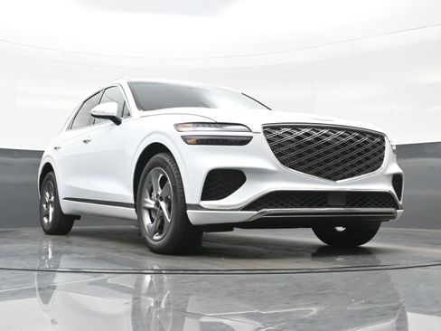 New 2026 Genesis GV70 2.5T Select image 11