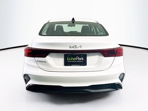 Used 2024 Kia Forte LXS image 7