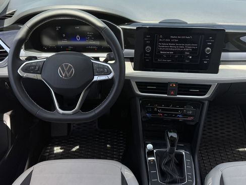 New 2025 Volkswagen Taos SE FWD image 14